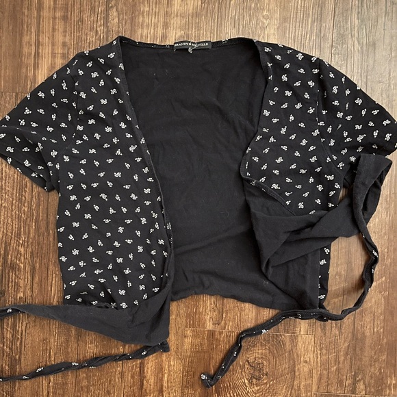 Brandy Melville Navy Blue Flower Tie Front Crossover Top - Picture 2 of 4